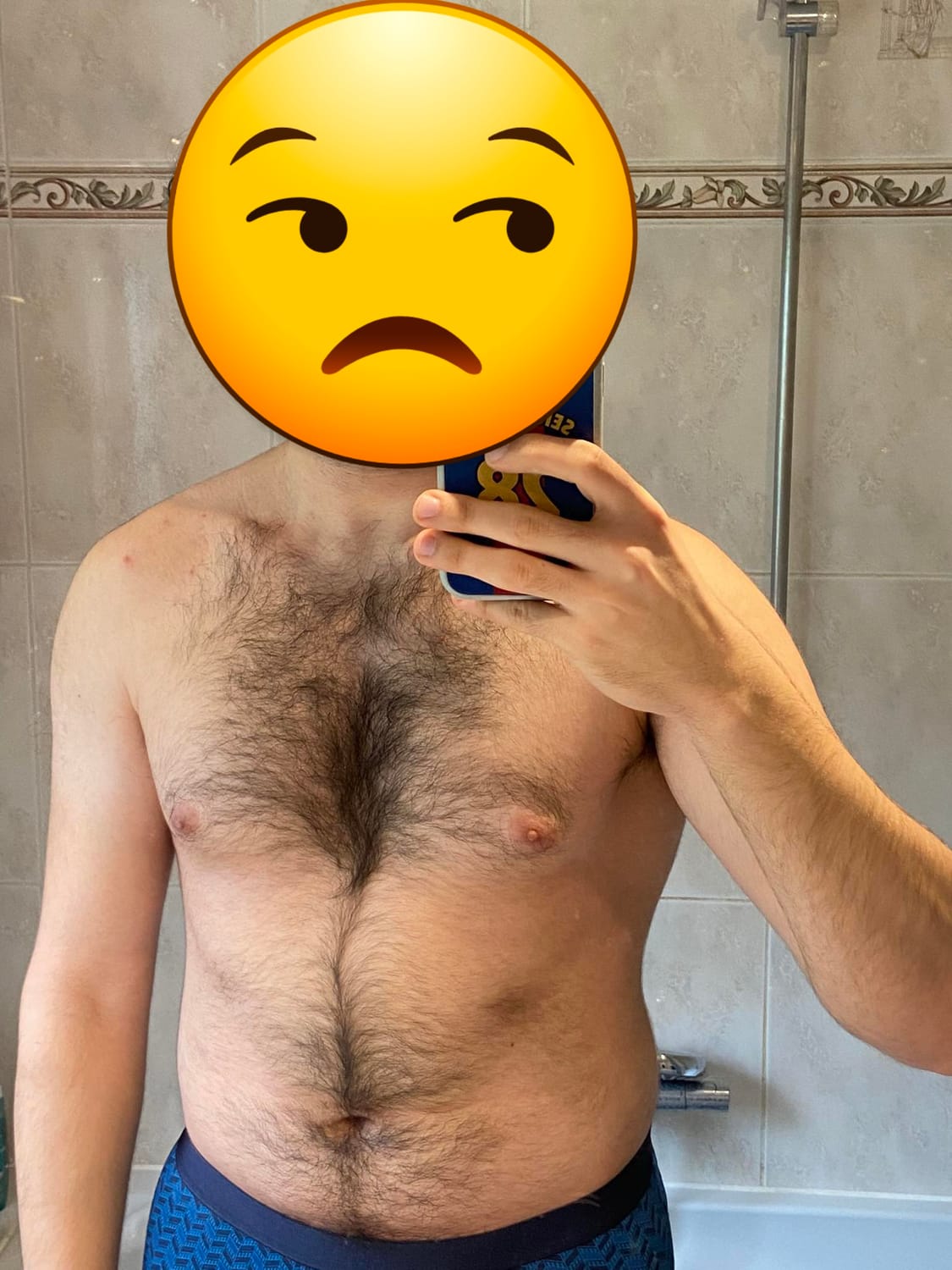 Jeune homme en surpoids