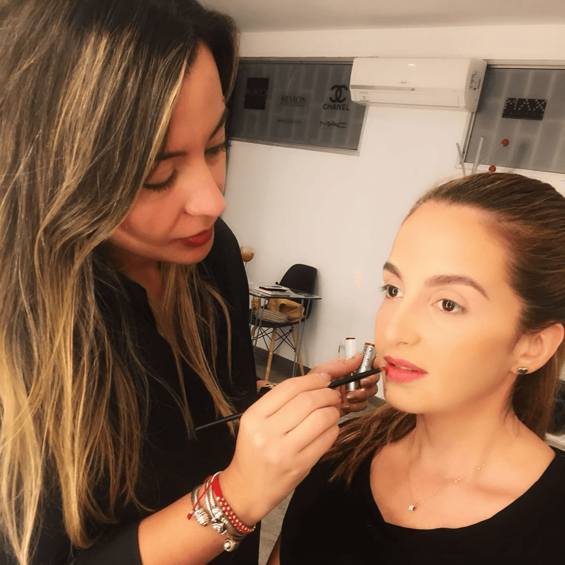 Maquillaje profesional que realza tu belleza y te hace brillar