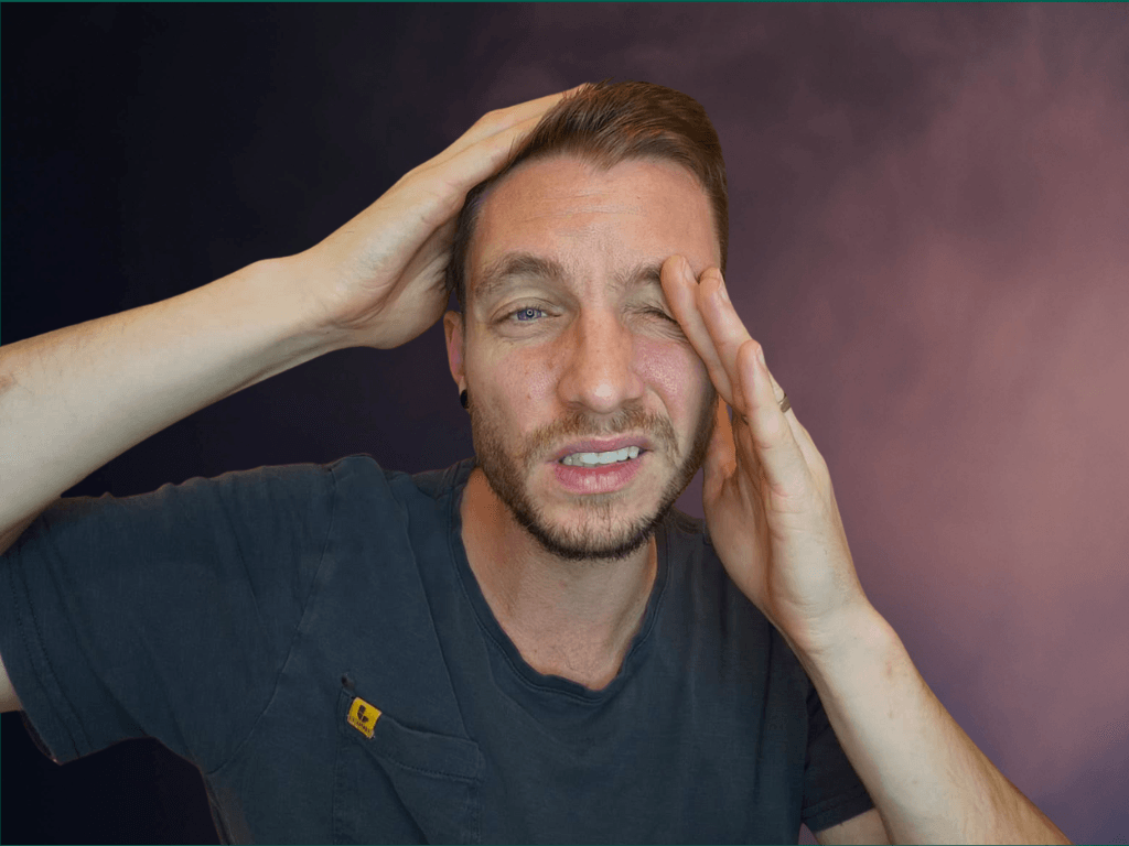 Vater zeigt Symptome von chronischem Schlafmangel - Gesundheitsfolgen