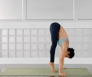 Press to straddle halfway
