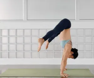 Straddle Position