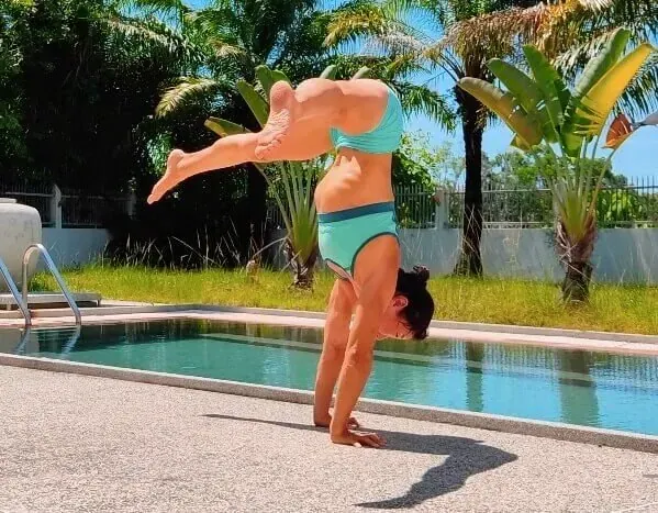 How to learn press - straddle press drill