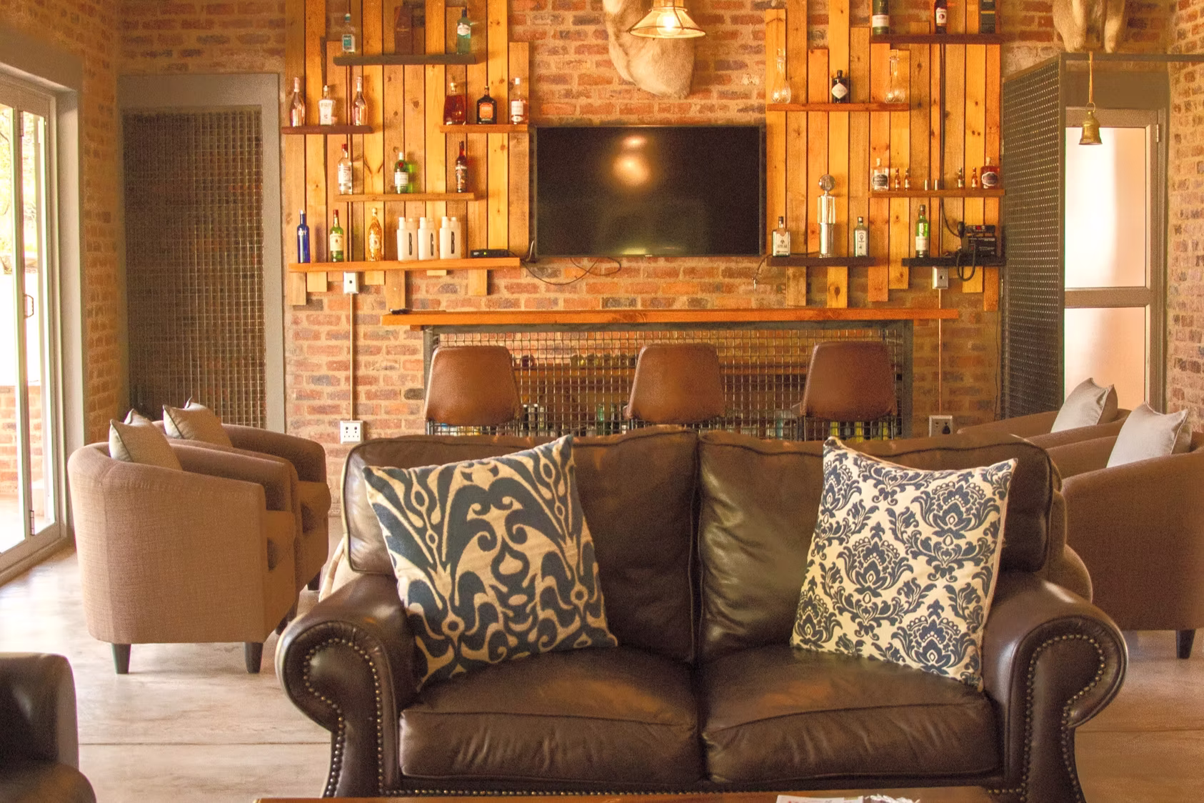 Tunda Lodge — JVZ Safaris