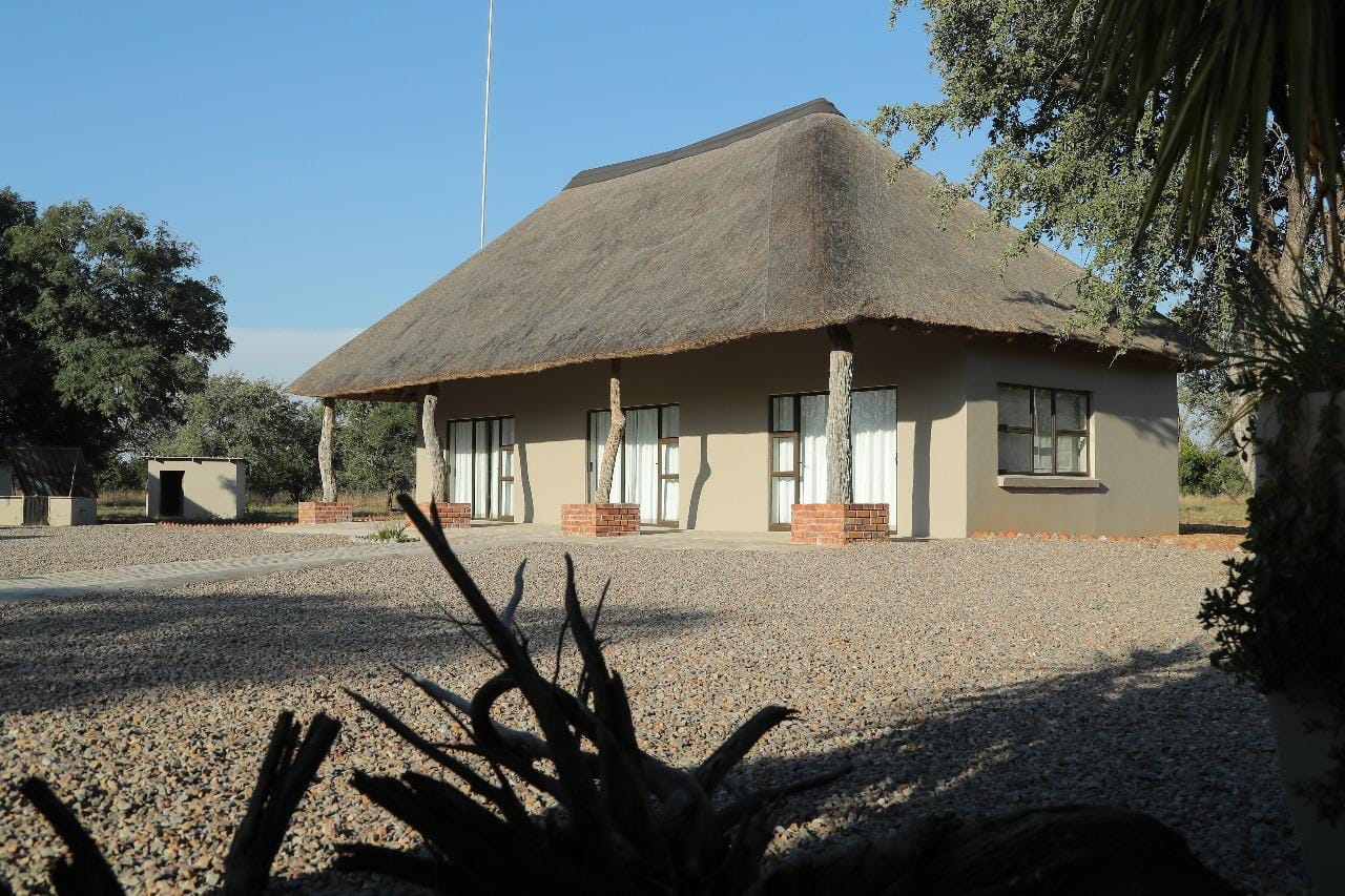 Mogwele Lodge — JVZ Safaris