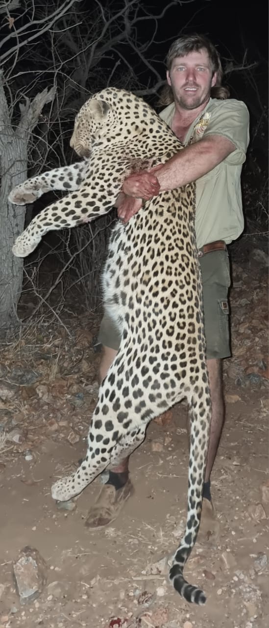 Leopard Hunt