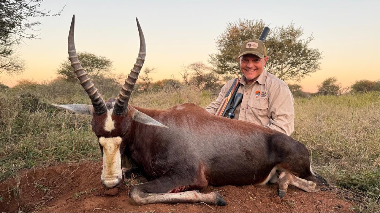 ESA Hunting Safaris — hunting photograph 28