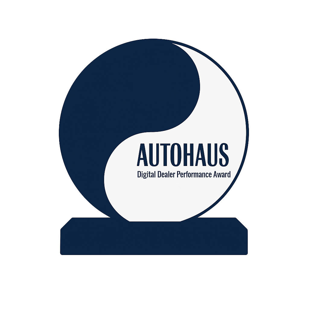 Stilisiertes AUTOHAUS Award-Logo in Navy-Blau mit runder Yin-Yang-Form – Digital Dealer Performance Award.