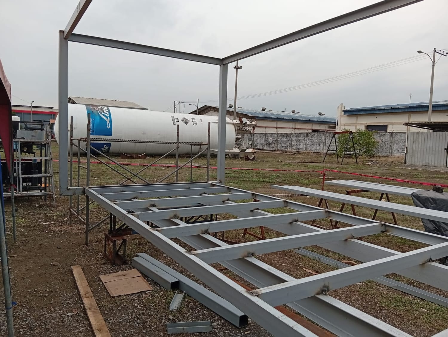 Construccion equipos industriales - Contenedor metalico Cap 29m3 - Servitecdus 2