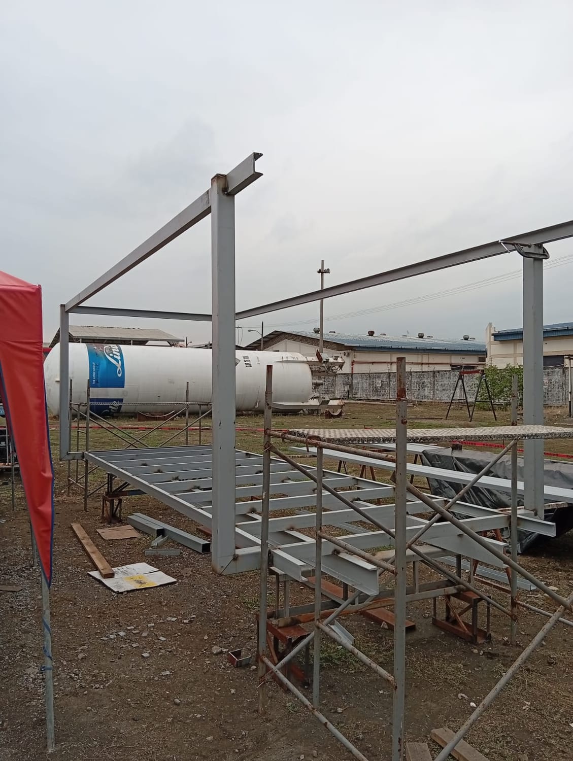 Construccion equipos industriales - Contenedor metalico Cap 29m3 - Servitecdus 3