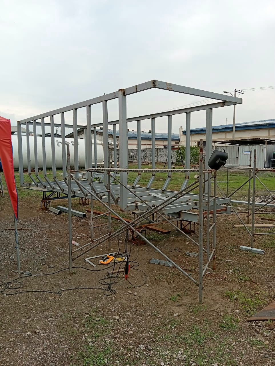 Construccion equipos industriales - Contenedor metalico Cap 29m3 - Servitecdus 4