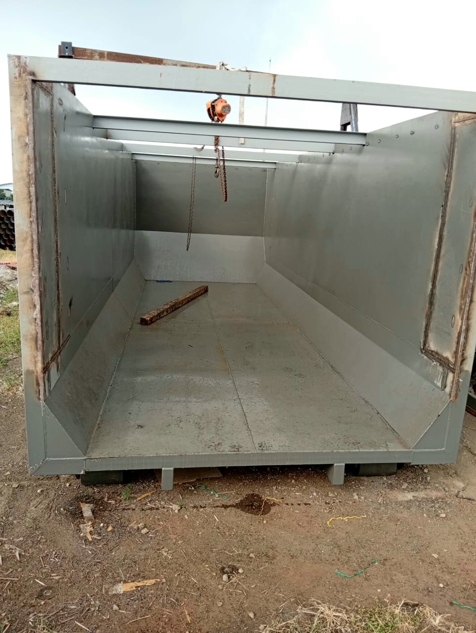 Construccion equipos industriales - Contenedor metalico Cap 29m3 - Servitecdus 9