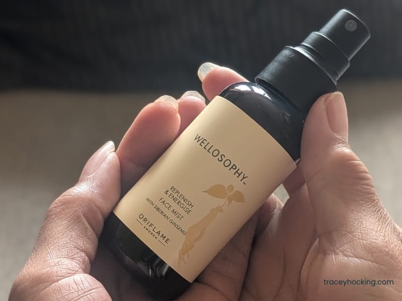 Wellosophy Replenish & Energise Mist for quick morning skincare routine