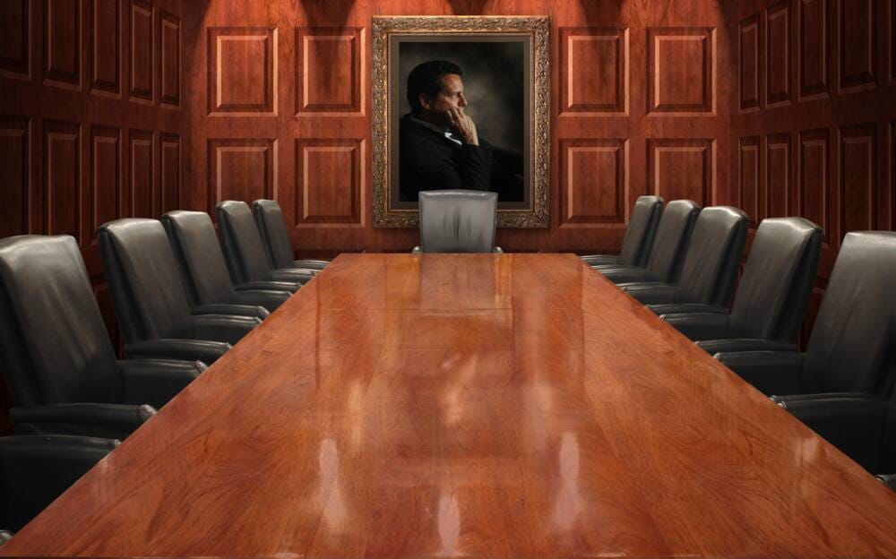 Sala del consiglio con ritratto del fondatore