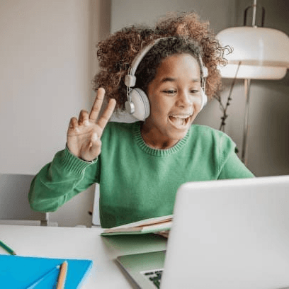 Online British English lesson for children