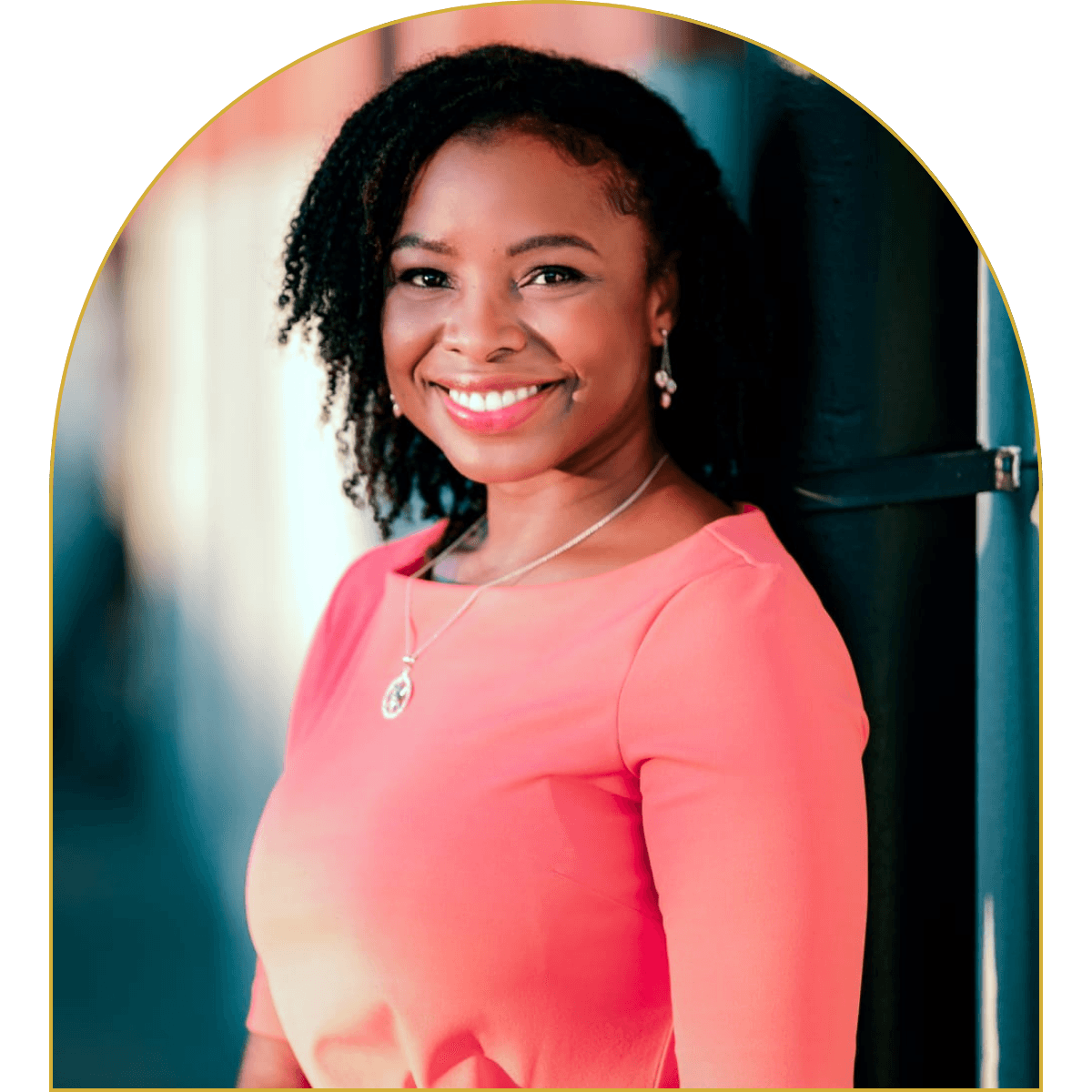 Headshot of Olivia cream, a satisfied client of Regal Nexus Group's ghostwriting, funnel design, personal branding and website design service