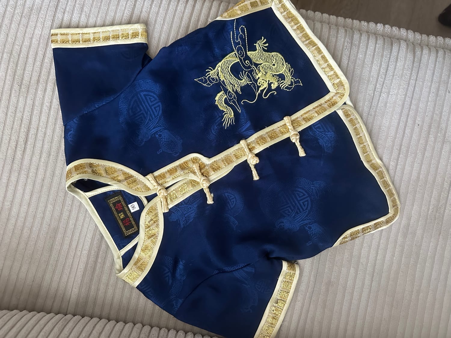 tenue nouvel an Ch (REF13)