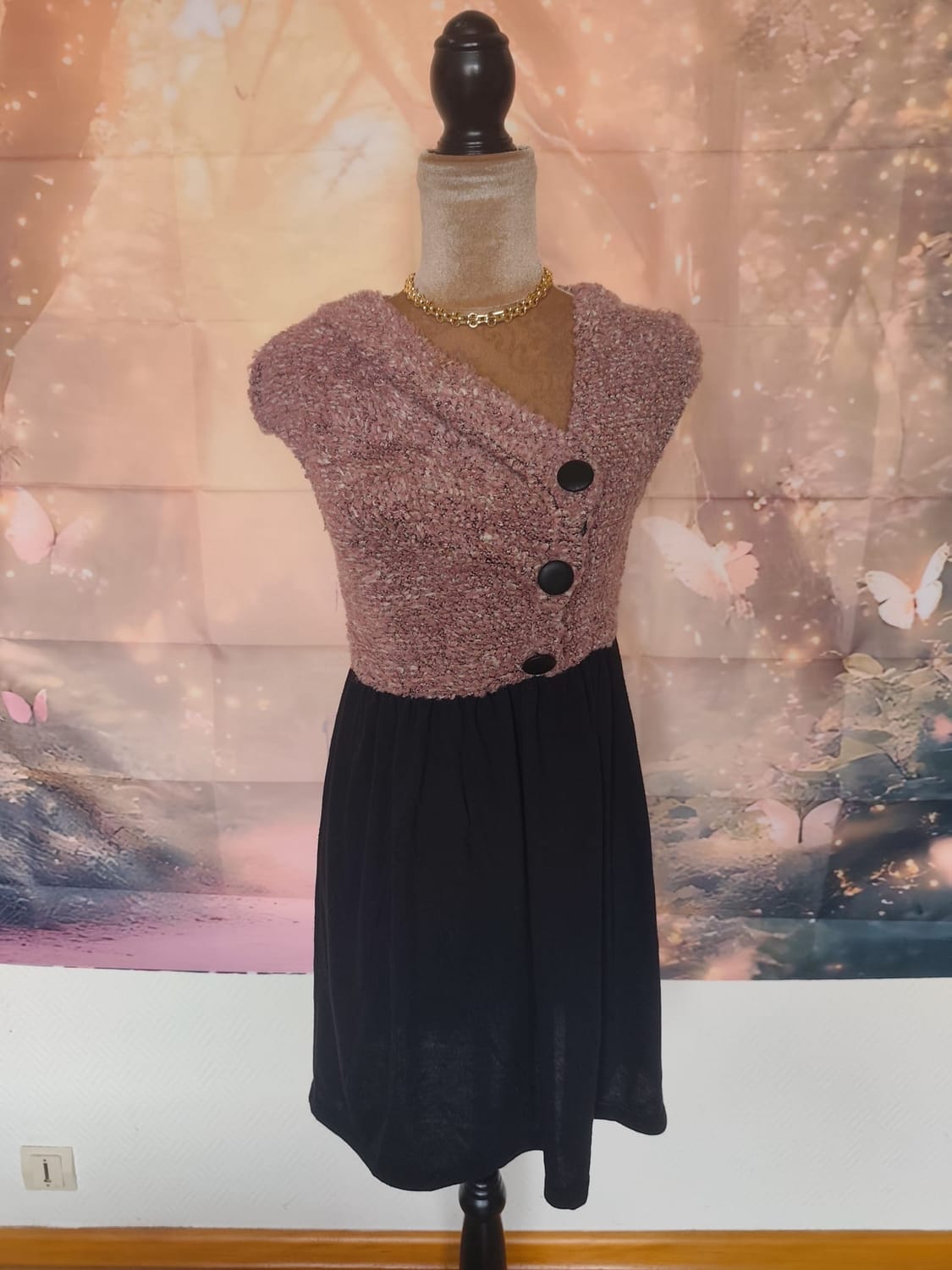 Robe REF31)