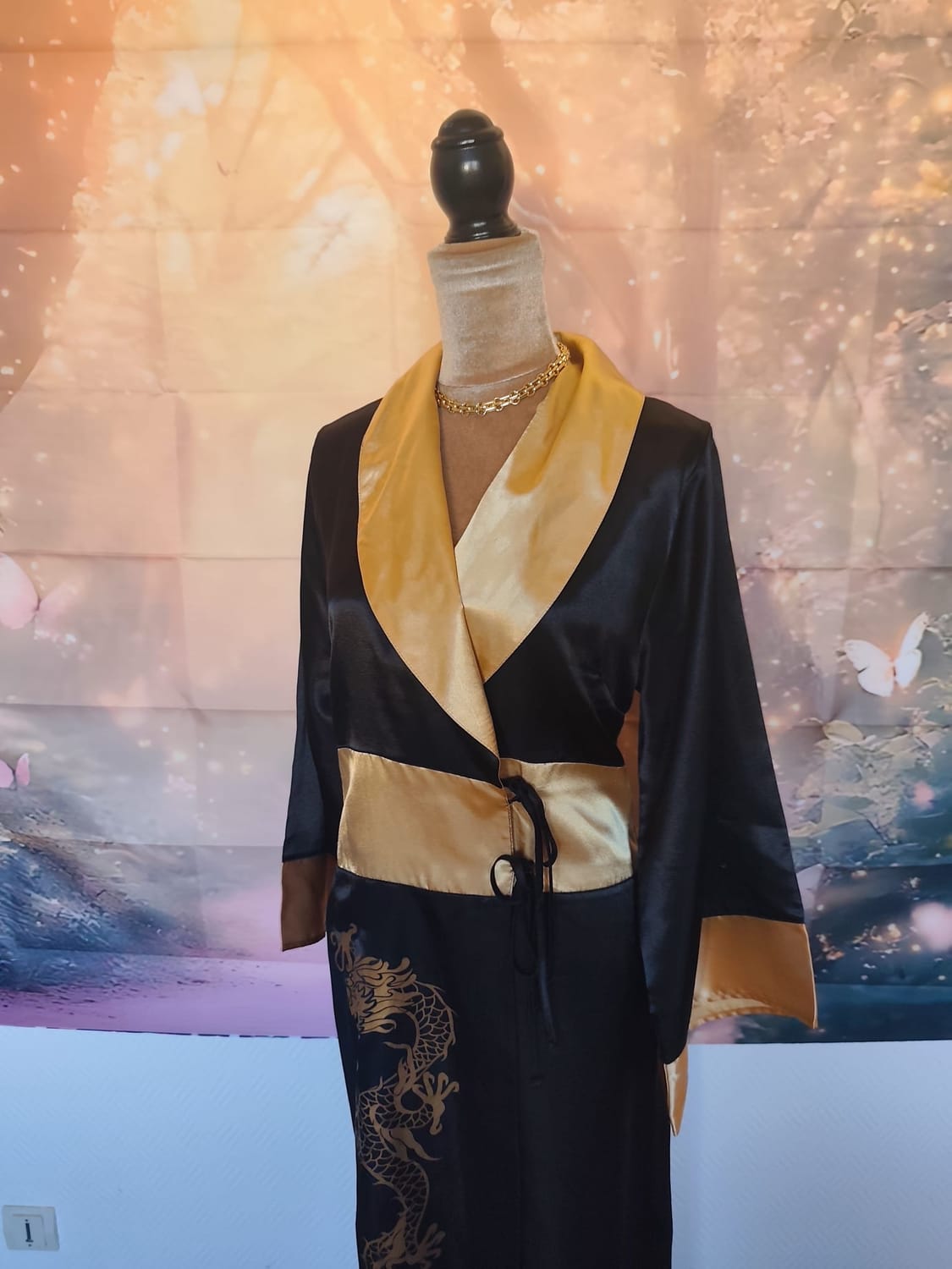 Robe REF30)