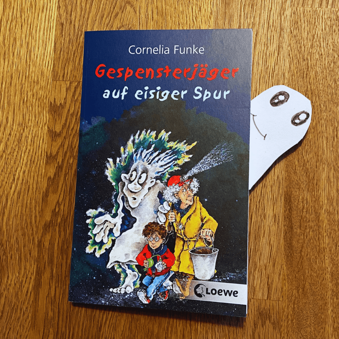 Kinderbuch „Gespensterjäger auf eisiger Spur“ von Cornelia Funke. Witzige und spannende Halloween-Geschichte für Kinder – ideal zum Vorlesen oder Selberlesen im Herbst.