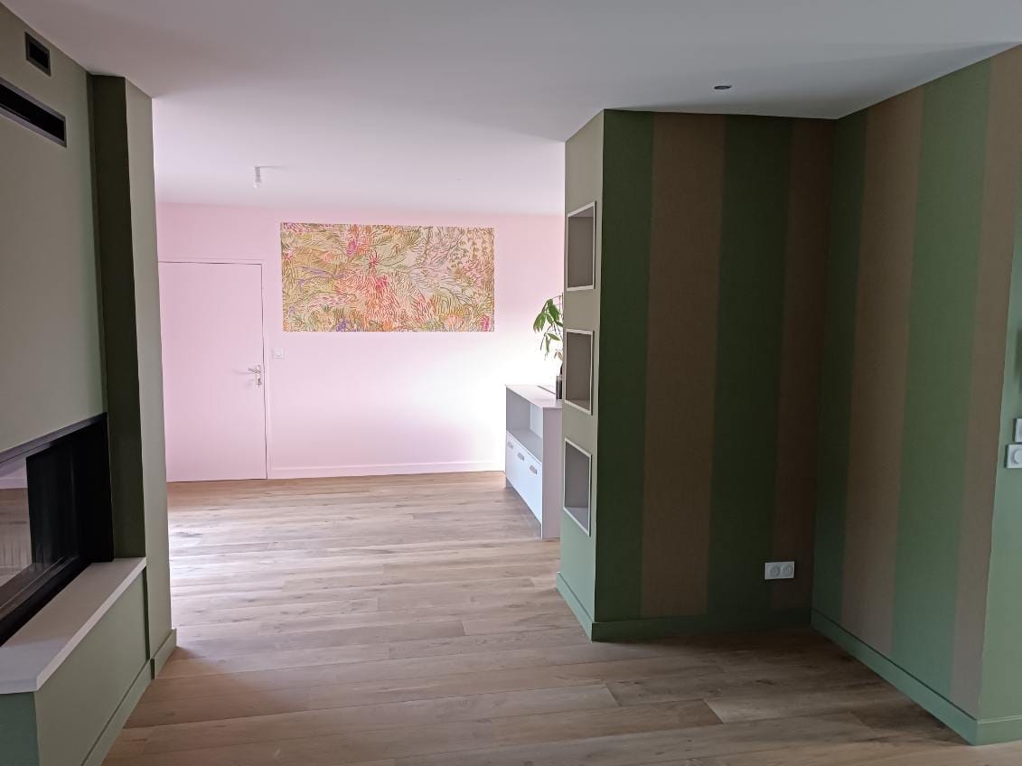 Pose papier peint panoramique à Angers - FG DÉCO