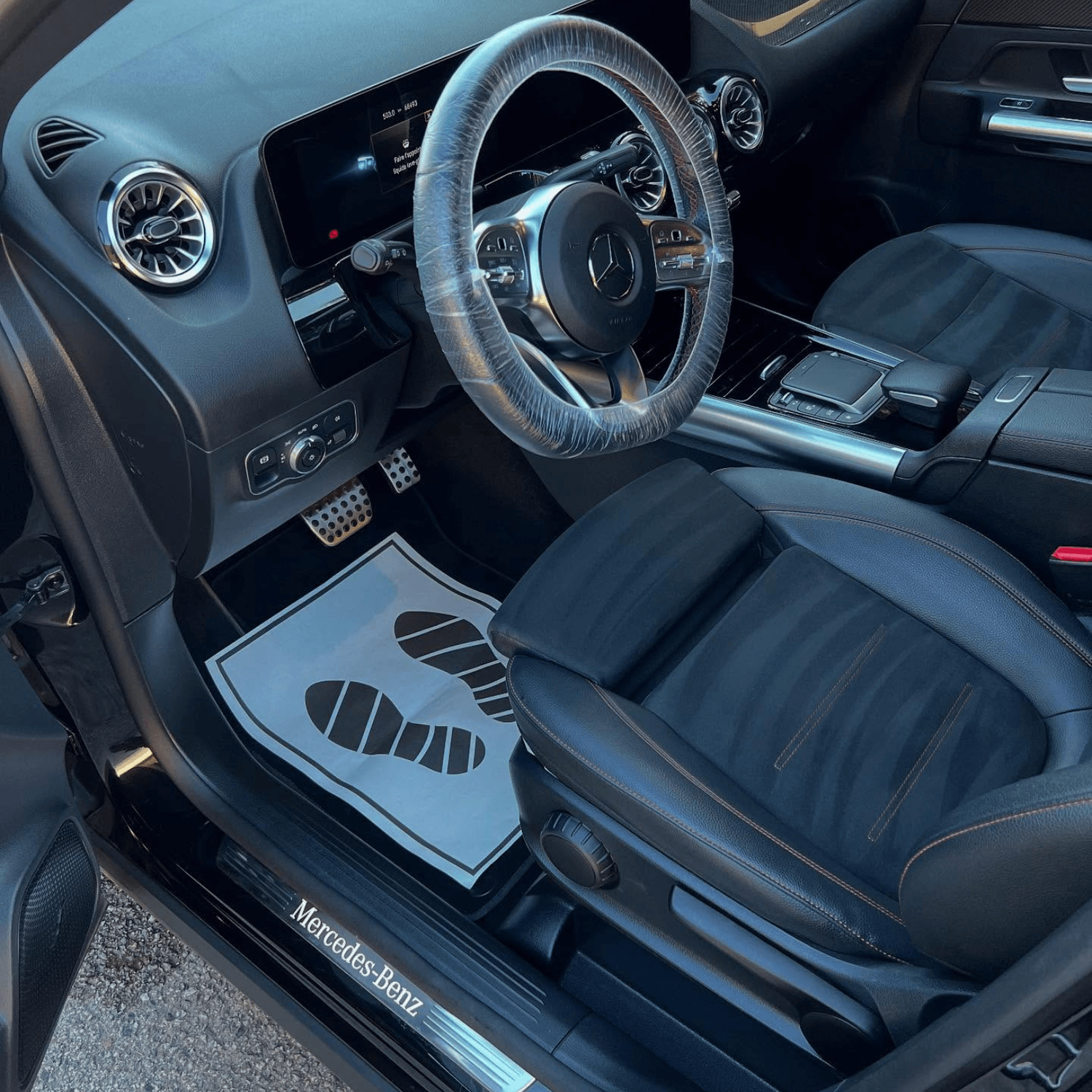 Avant nettoyage intérieur voiture à domicile – DriveClean