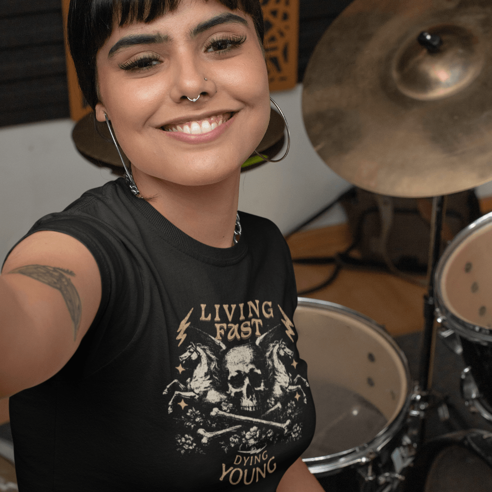 Living Fast Dying Young Shirt – klassisches Rock & Rebel Design in Schwarz