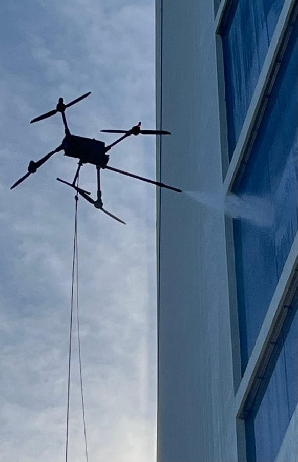 Dron de limpieza técnica Skypro 360 — Blueprint