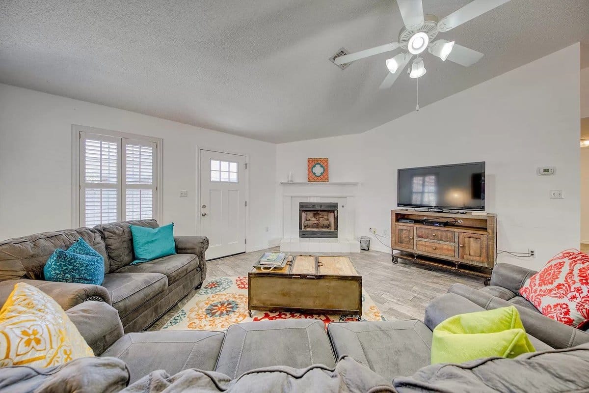 Windstarr Destin vacation rental living room