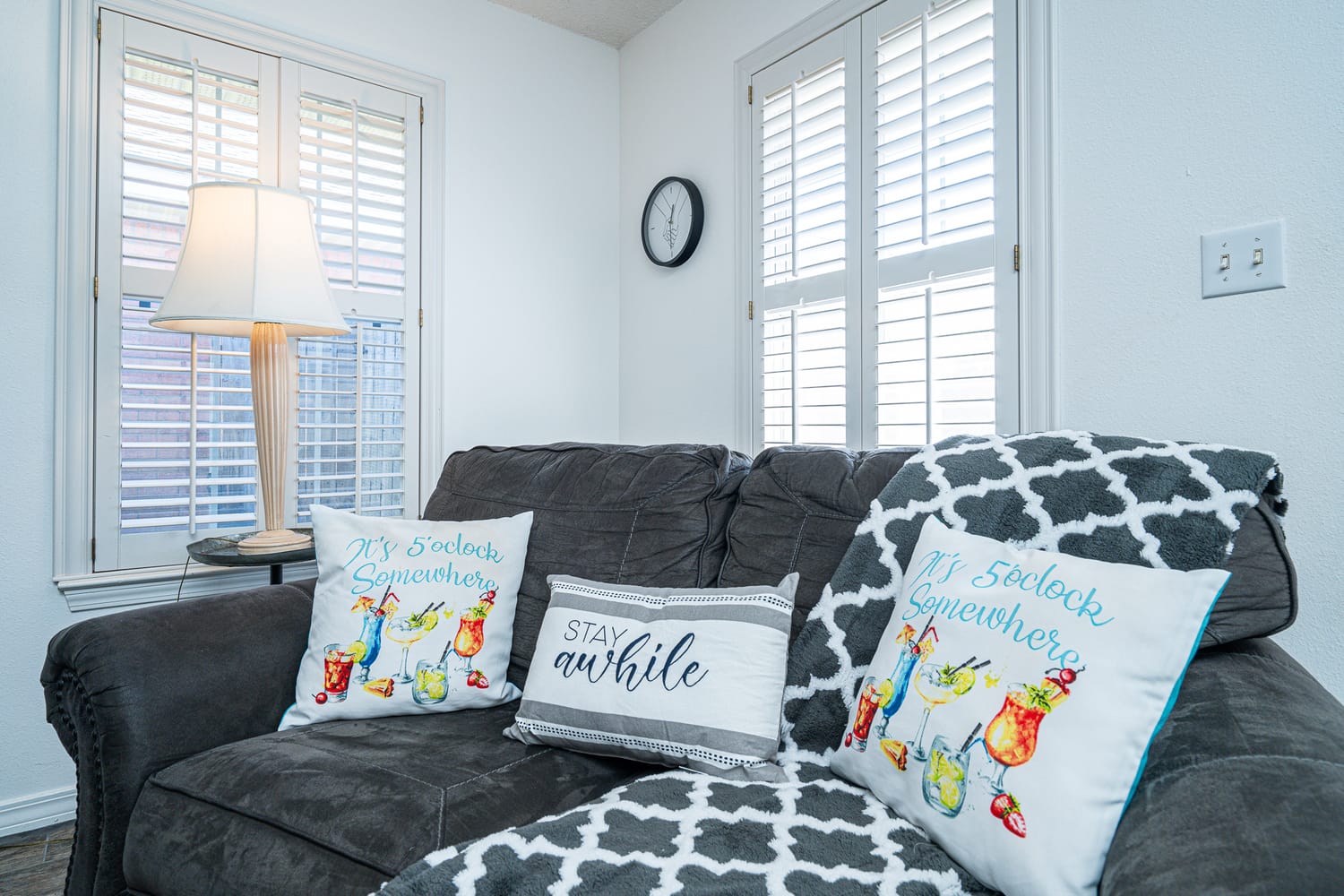 Windstarr Destin vacation rental sofa bed
