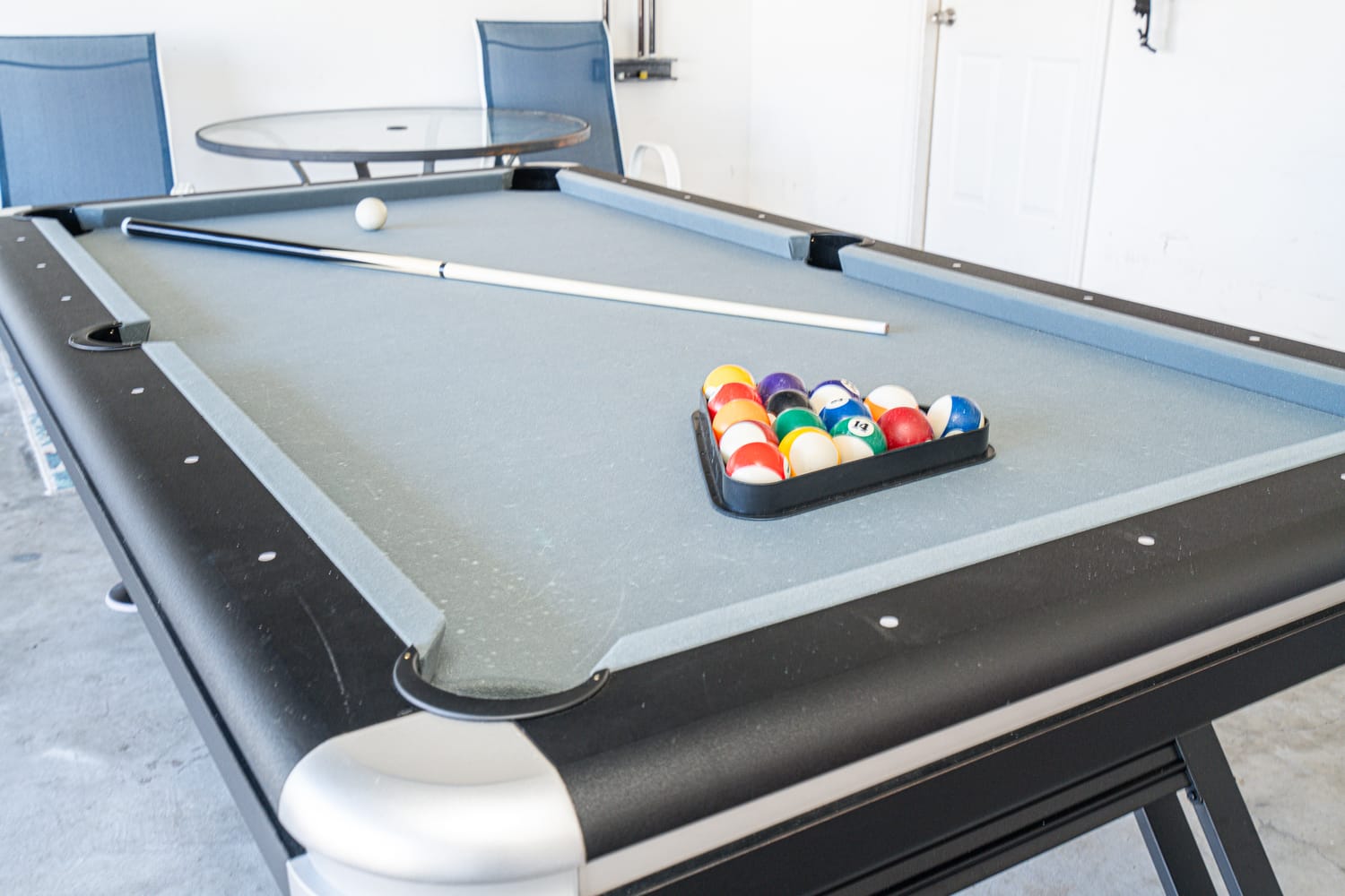 Destin vacation rental pool table