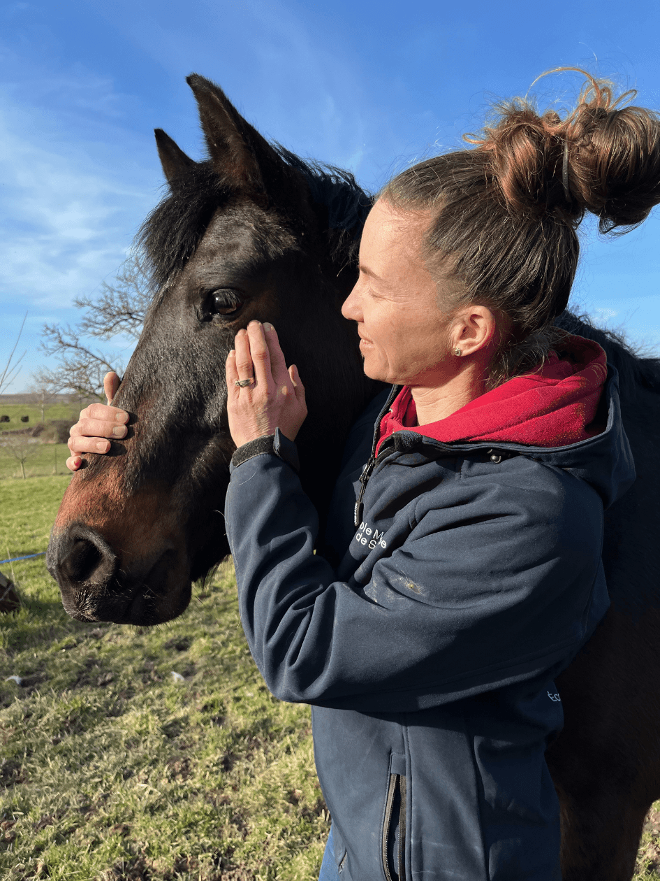 Katia en apprentissage shiatsu équin
