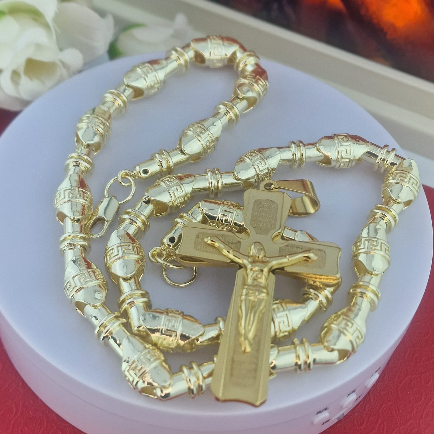 Ланец Holy Strength