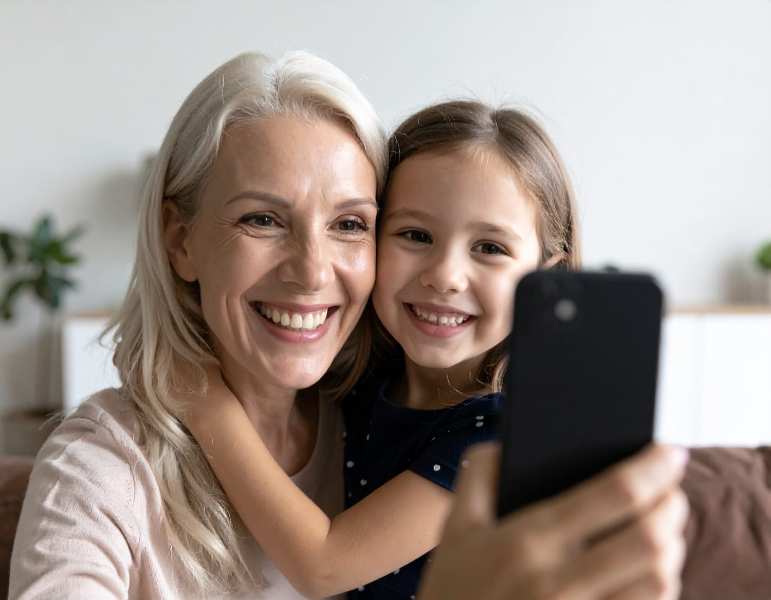 South African Expat mom and her daughter on call to her Dad in South Africa