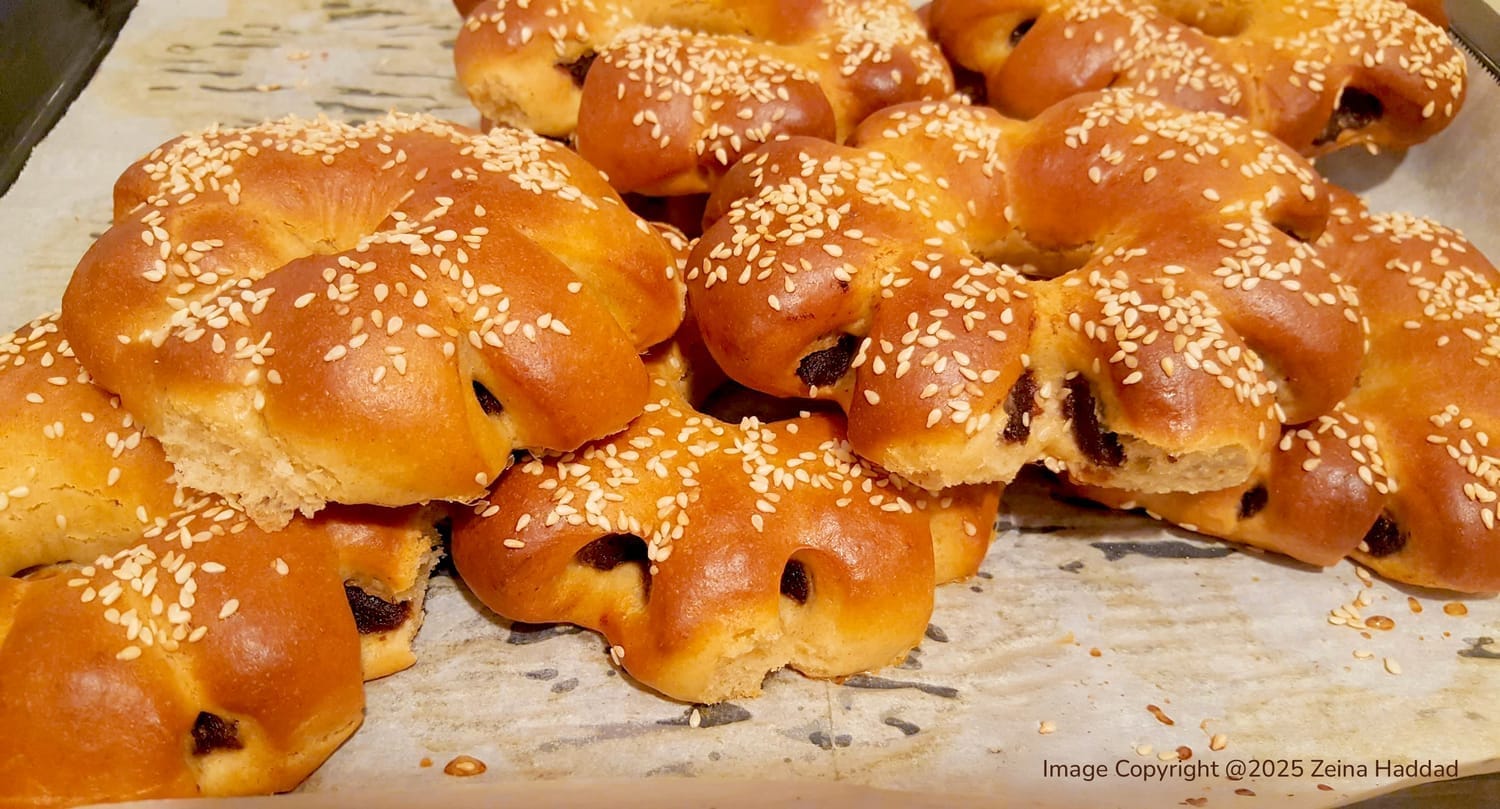 brioched with dates sprinkled with sesame