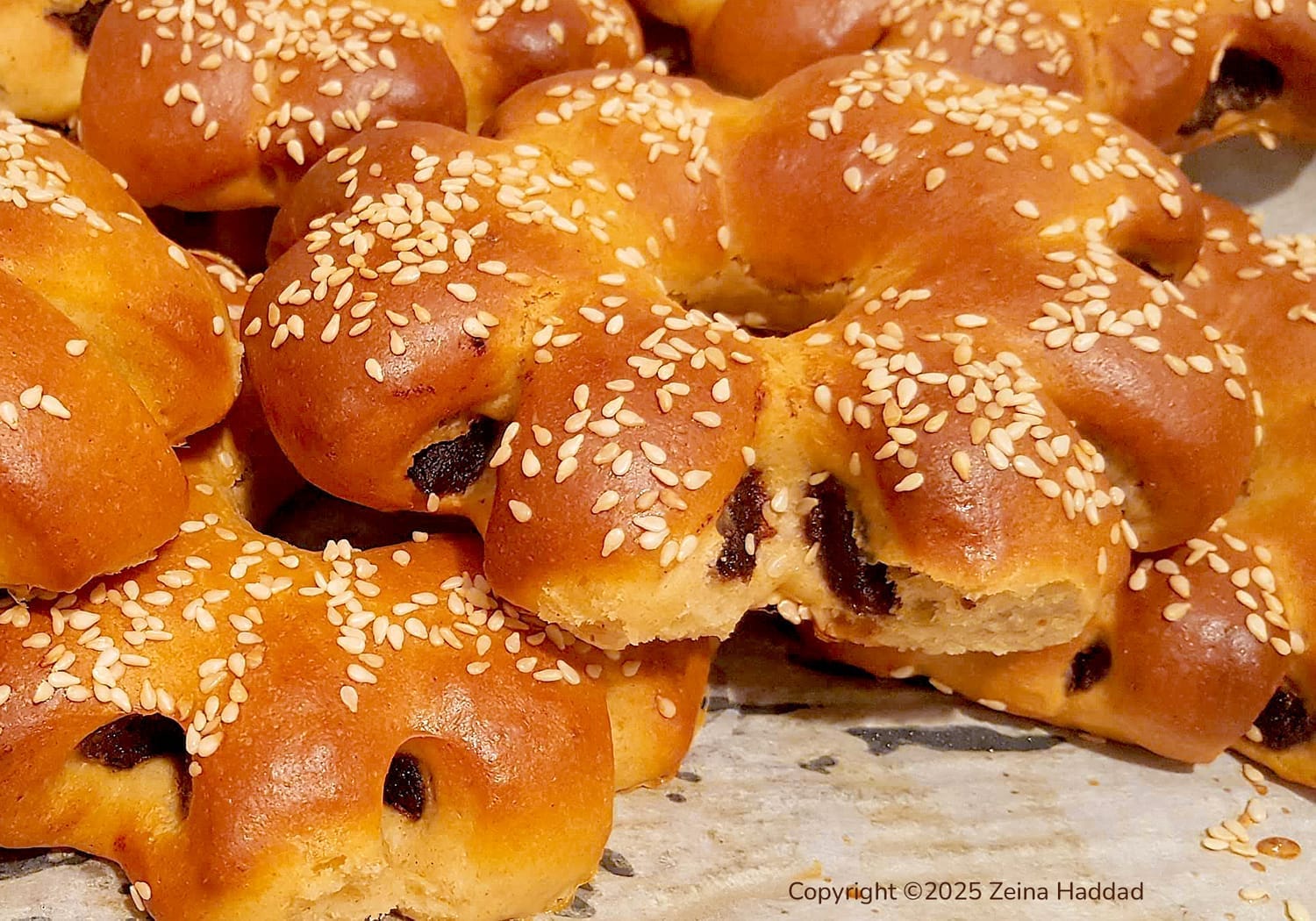 Maarouk Arabic Brioches with Dates (Maarouk)