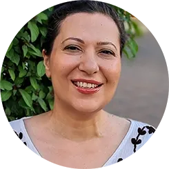 Picture of Zeina Haddad, author of cookbook series "My mama knows best!, and creator of food blog "ZeinaCooks.com"..