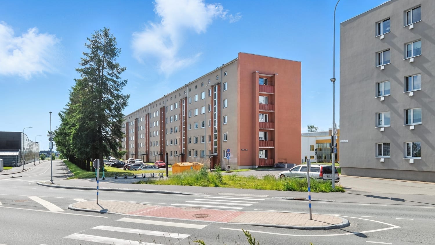 kortermaja pildistamine väljast