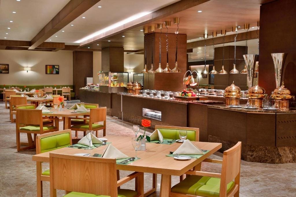 Four Points Sheraton Naseem 4