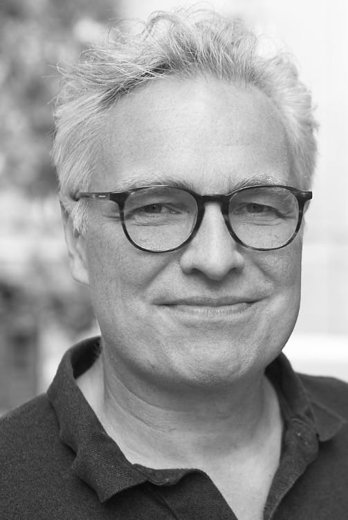 Portrait of Christian, physiotherapist specializing in facial tension