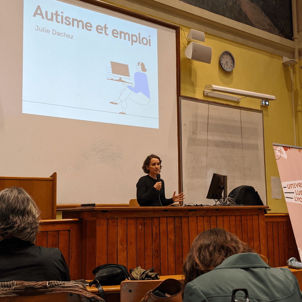 julie dachez en conférence