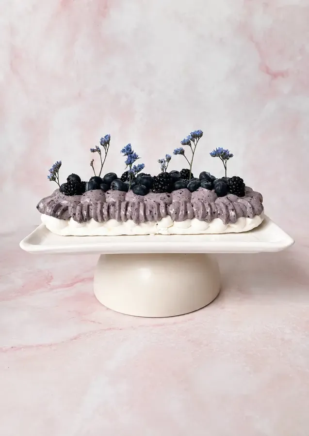 Pavlova de chocolate y blueberries