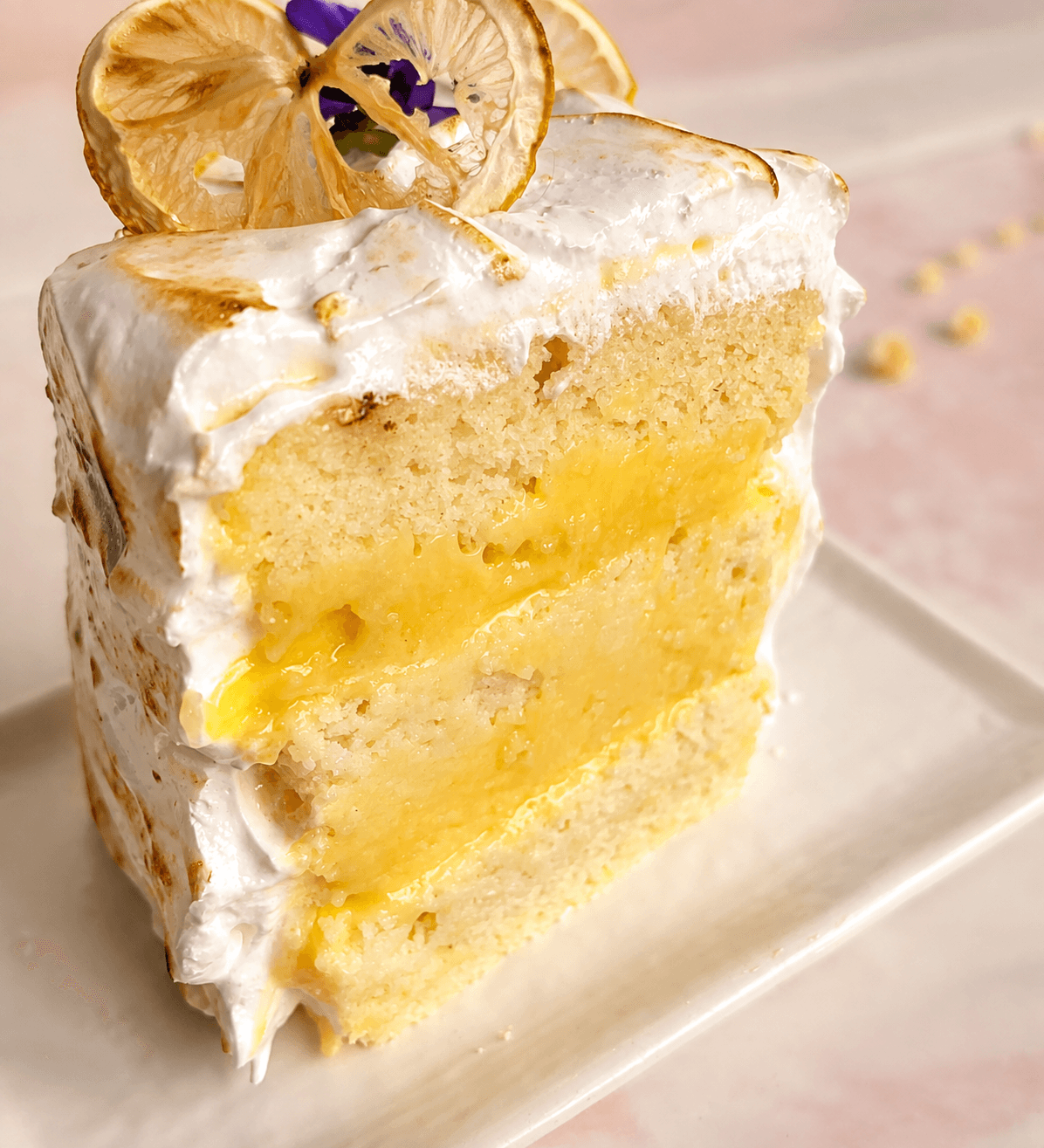 Corte de Lemon Meringue Cake