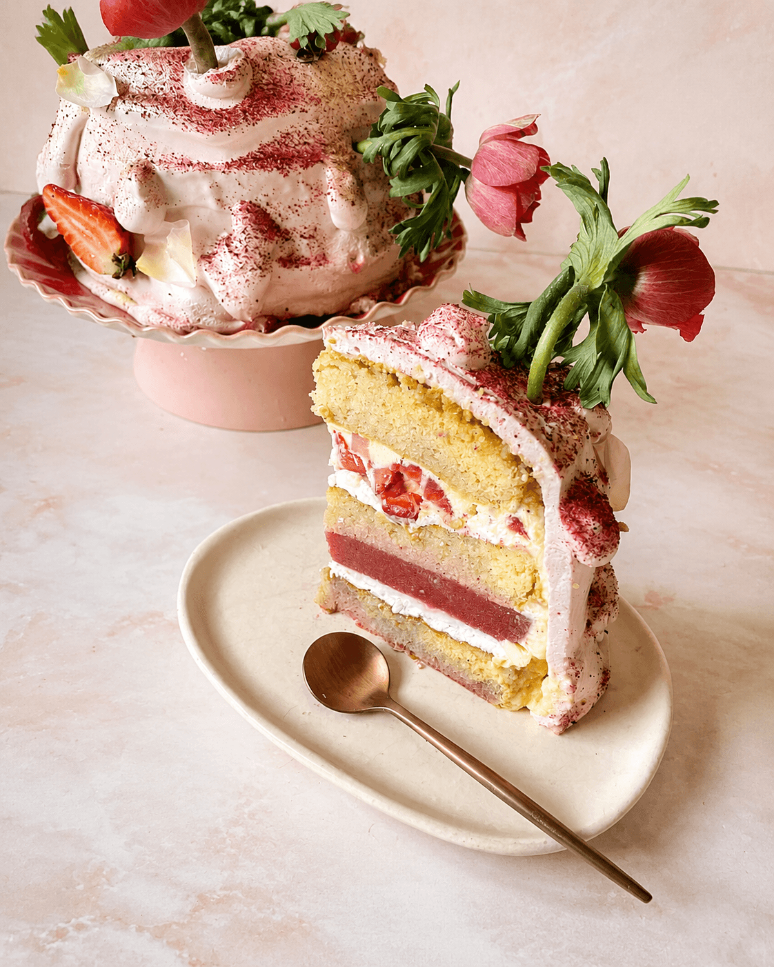 Corte de Pavlova Layer Cake