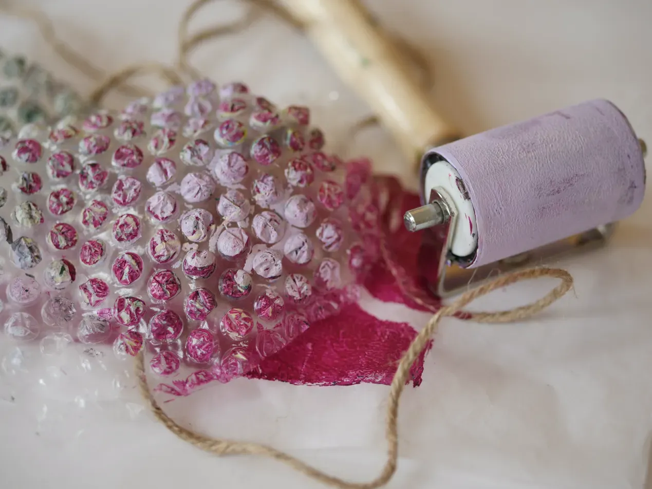 Bubbelfolie met verfpatronen