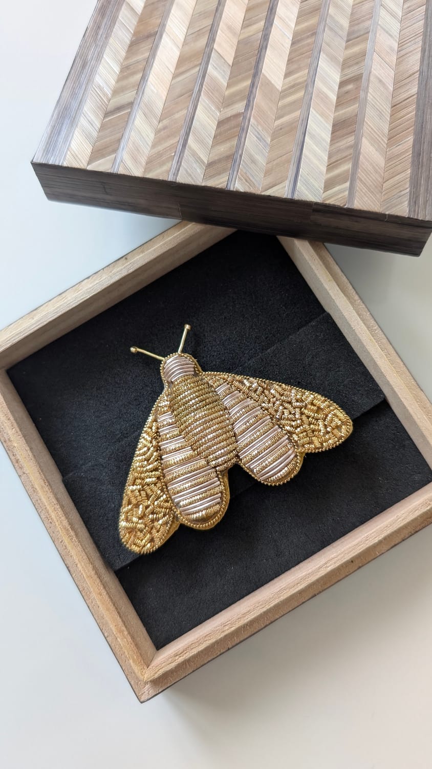 boîte à bijoux en marqueterie de paille