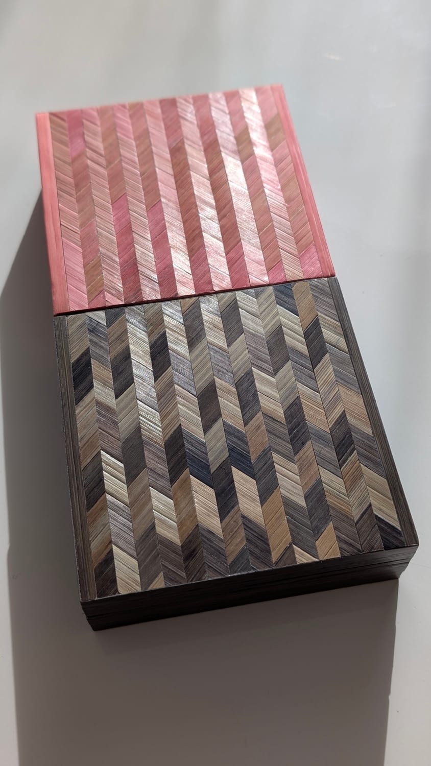 boîtes en marqueterie de paille, motifs géométriques