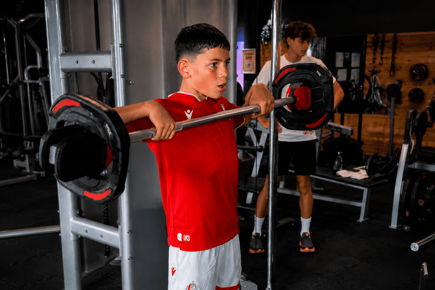 Jeune footballeur accompagné par Bonjour Coach