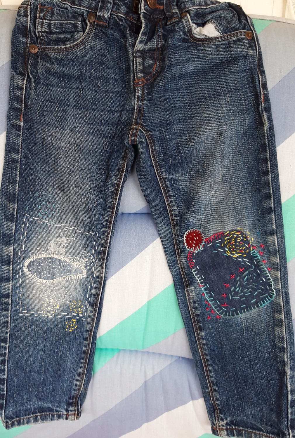 Mit Sashiko reparierte Hose