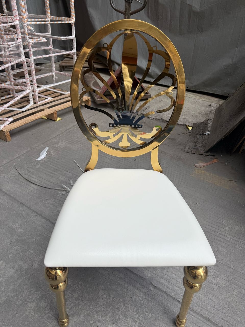 VIP chair Round back
