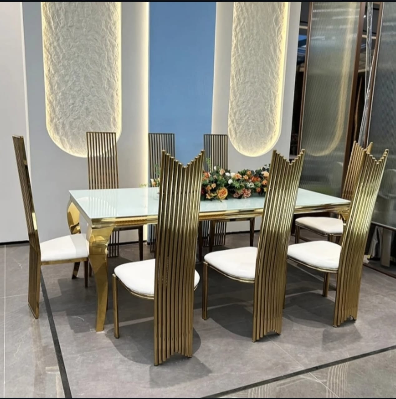 VIP chair with table